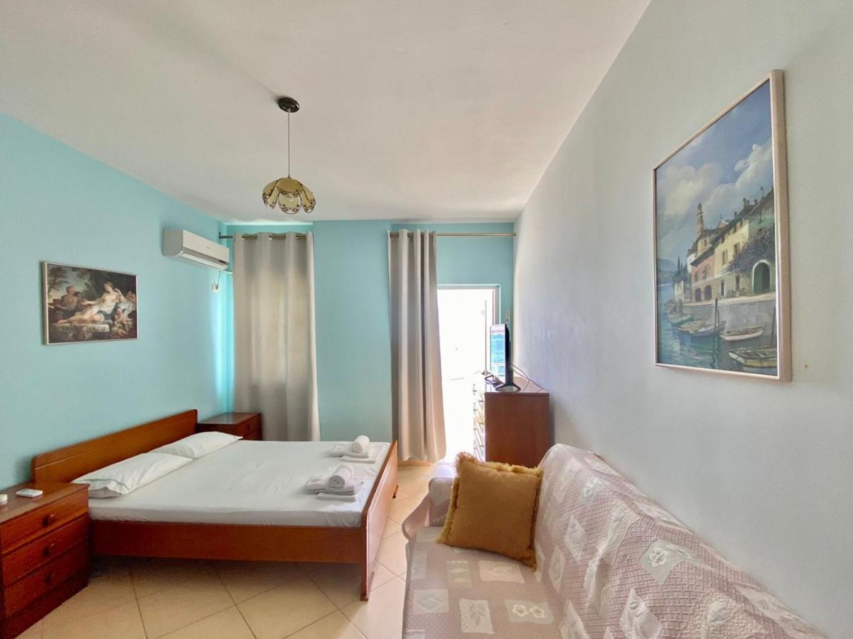 Caramel Sun Apartment Sarandë Exterior foto